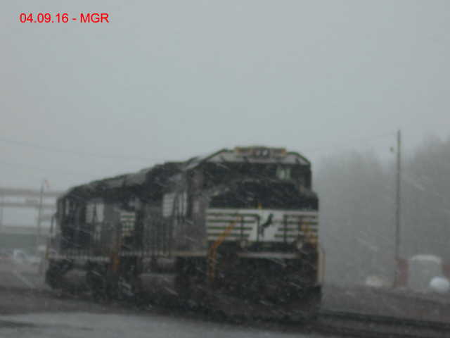 Sightings 04.09.16  /  NS Units At Taylor In Snow Squal