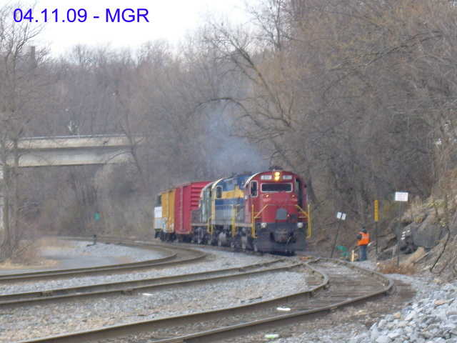 Sightings 04.11.09 / DL moving CNJ Unit from Thorpe