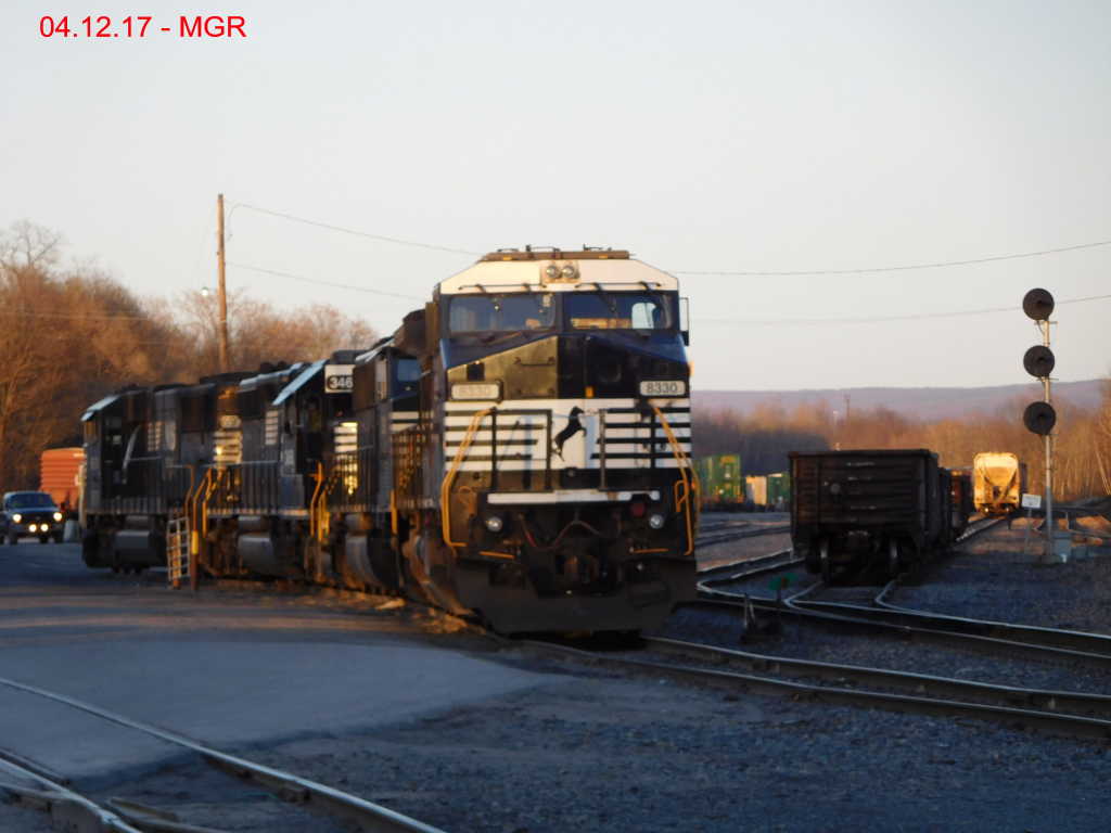 Sightings 04.12.17 / NS Units Laying Over At Taylor Yard