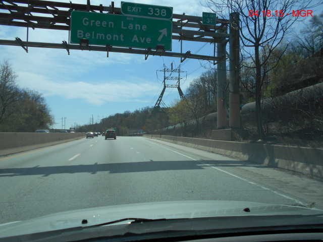 Sightings 04.18.15  / Trains Around Philly