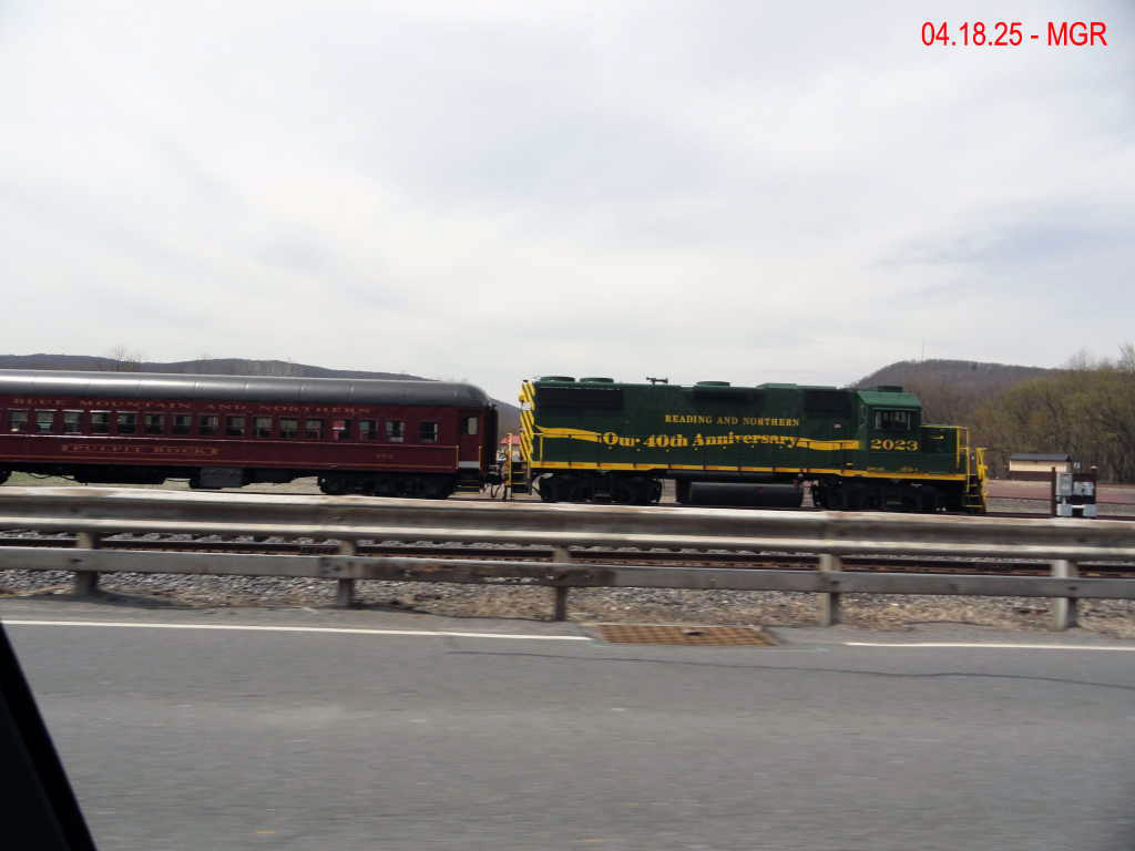 Sightings 04.19.25 / Driveby of Pittston Junction