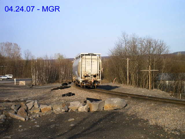 Sightings 04.24.07, Train at Hudson, Washout site