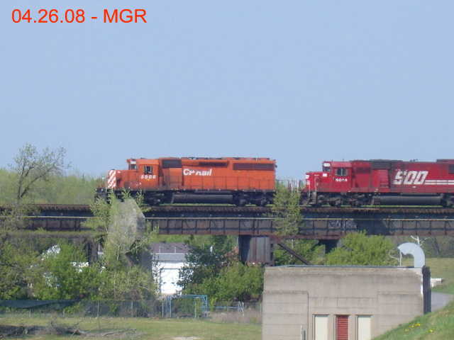 Sightings 04.26.08 /  8 Units Across Gauntlet