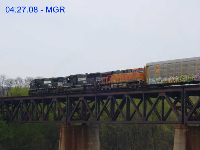 Sightings 04.27.08  /  SB over Gauntlet