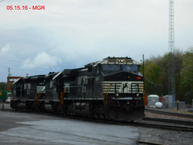 Sightings 05.15.16  /  NS Units at Taylor