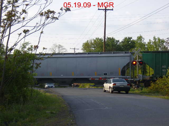 Sightings 05.19.09 /Trains at Hudson