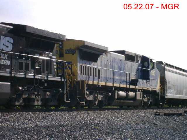 Sightings 05.22.05  /  3 Trains at Hudson