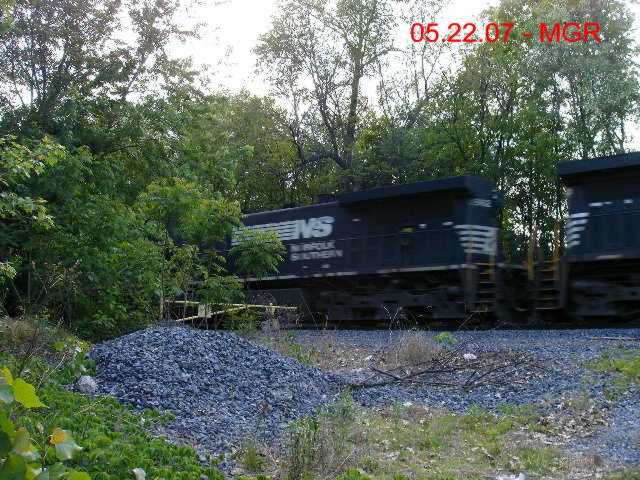 Sightings 05.22.05  /  3 Trains at Hudson