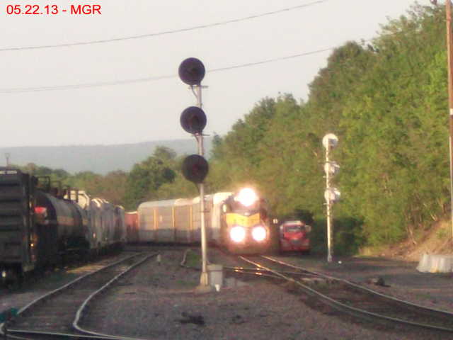 Sightings 05.22.13   / SB Fueling at Taylor Yard