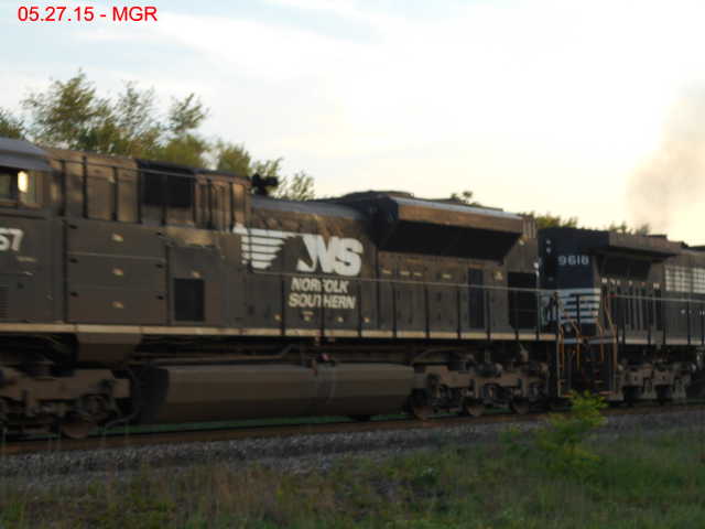 Sightings 05.27.15 / NB at Hudson 