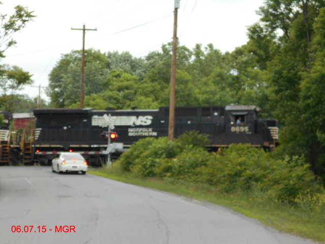 Sightings 06.07.15  / NB at Hudson