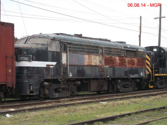 Sightings 06.08.14  /  DL Equipment at Breck Street