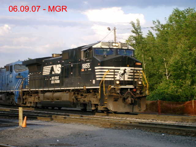 Sightings 06.08.07 / Southbound Thru Taylor