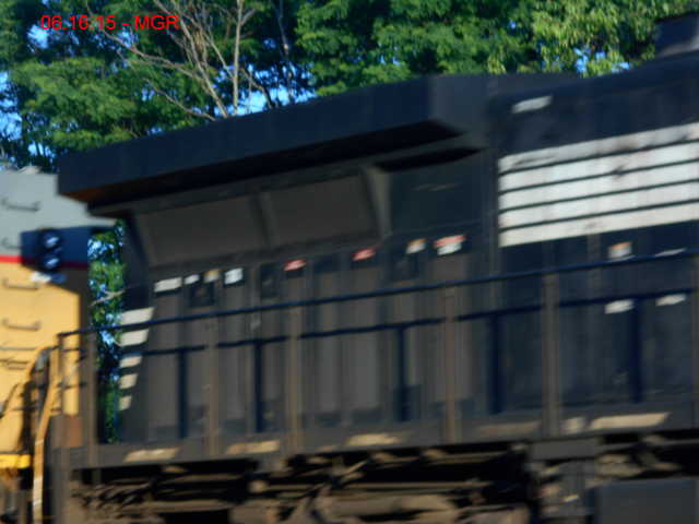 Sightings 06.16.15  / Ex UP Unit at Hudson