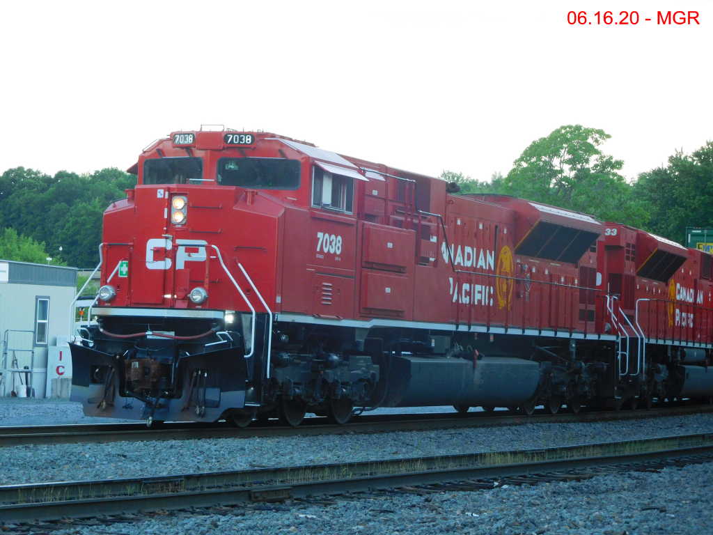 Sightings 06.16.20 / New CP Units at Taylor Yard