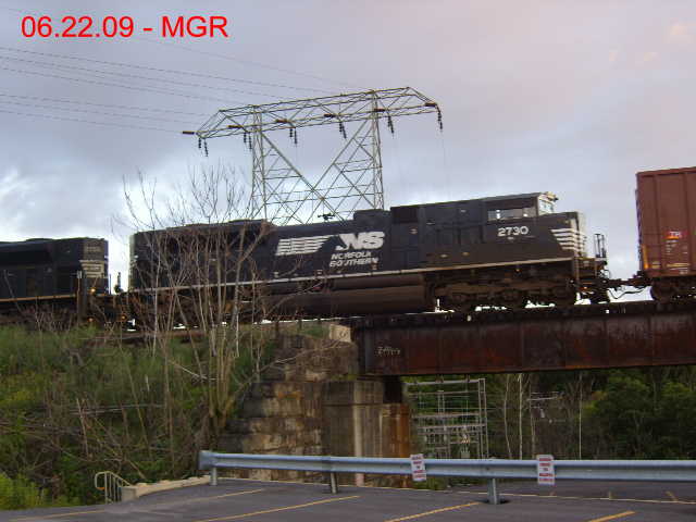 Sightings 06.22.09 / NS over Gauntlet