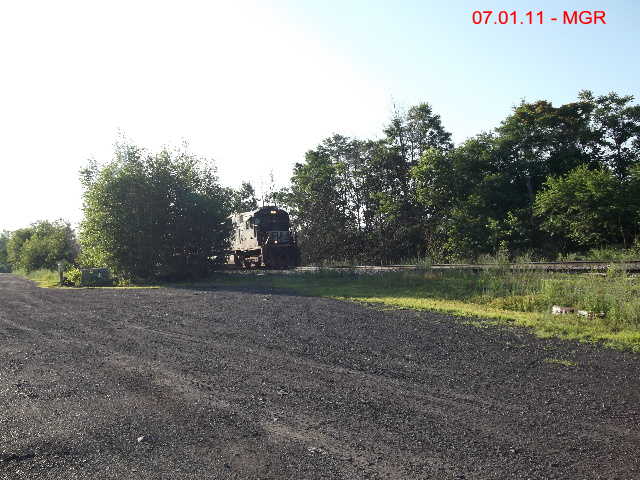 Sightings 07.01.11  /  NS Units Southbound at Hudson