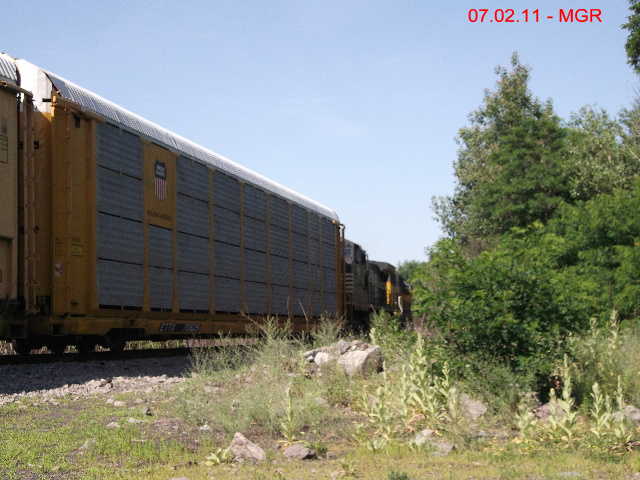 Sightings 07.02.11  /  Ex UP Unit Heads Trains Southbound thru Hudson