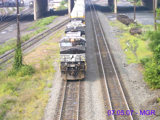 Sightings 07.05.07 / NS Autoracks At Overview