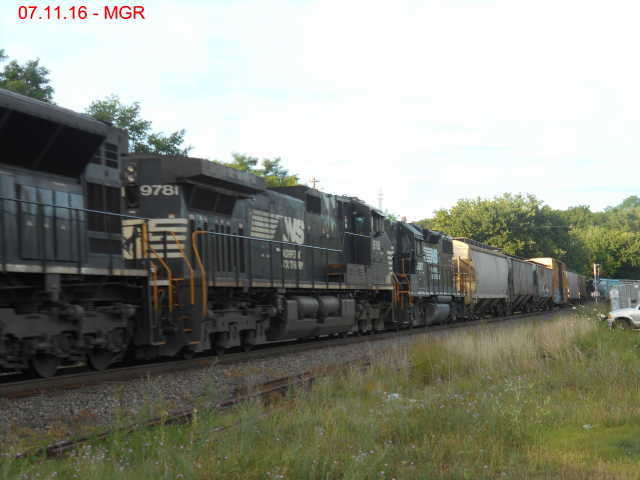 Sightings 07.11.16 / Train at Hudson, Old Rolling Stock