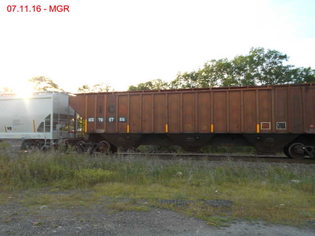 Sightings 07.11.16 / Train at Hudson, Old Rolling Stock