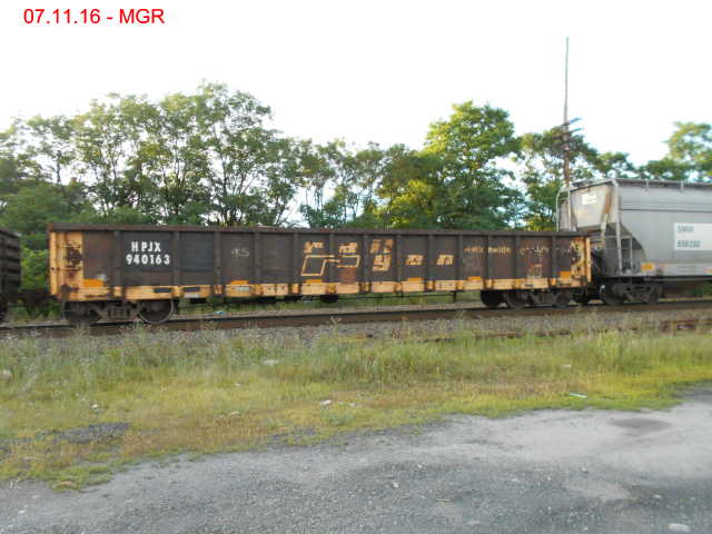 Sightings 07.11.16 / Train at Hudson, Old Rolling Stock