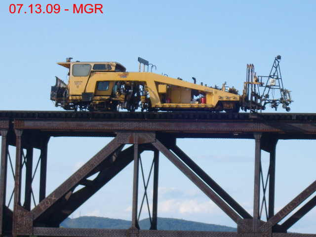 Sightings 07.13.09  / MOW over Gauntlet, more