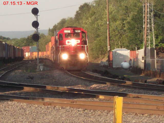 Sightings 07.15.13 / Southbound At Taylor, PA