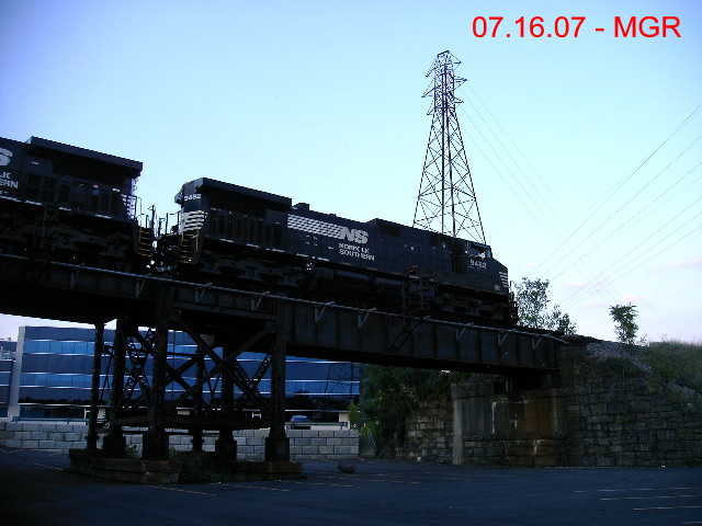 Sightings 07.16.07 / NB over Gauntlet