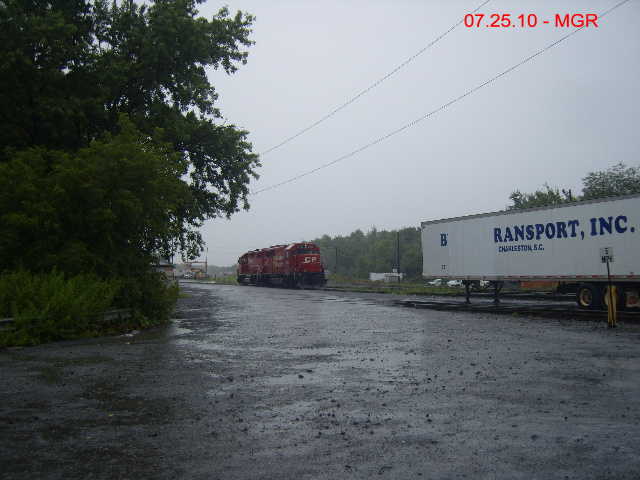 Sightings 07.25.10  / Grain Train, CP at Taylor Yard