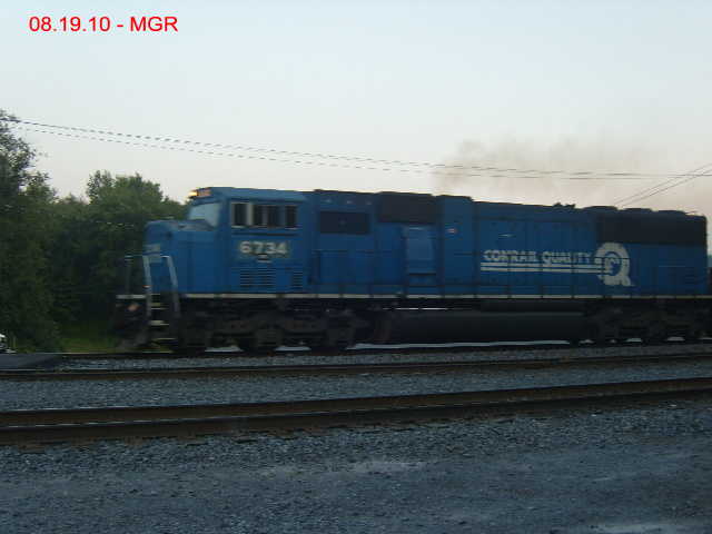 Sightings 08.19.10 / Ex Conrail at Taylor