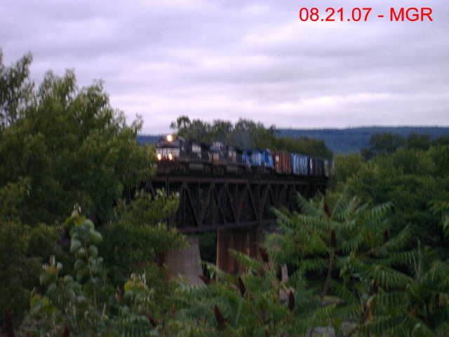 Sightings 08.21.07 / Junk Freight Over Gauntlet