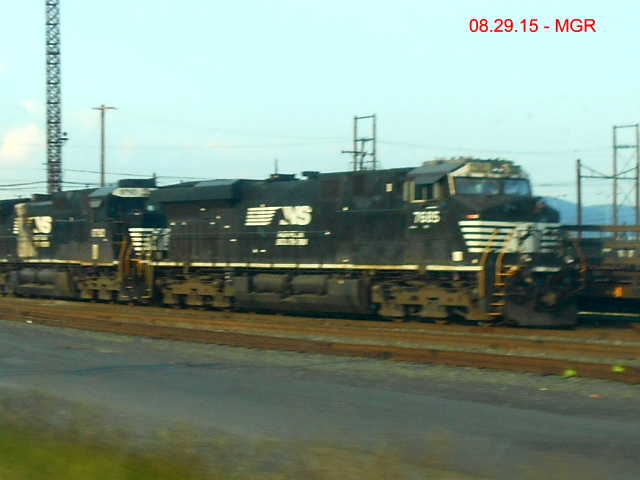 Sightings 08.29.15  /  Enola Yard