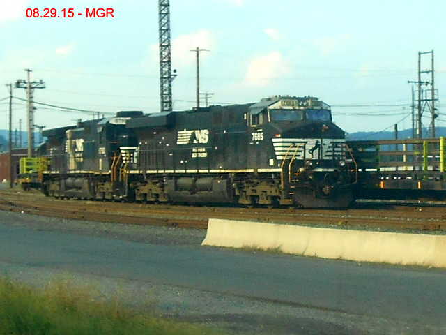 Sightings 08.29.15  /  Enola Yard