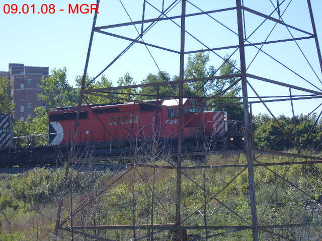Sightings 09.01.08 / Local Crosses Gauntlet