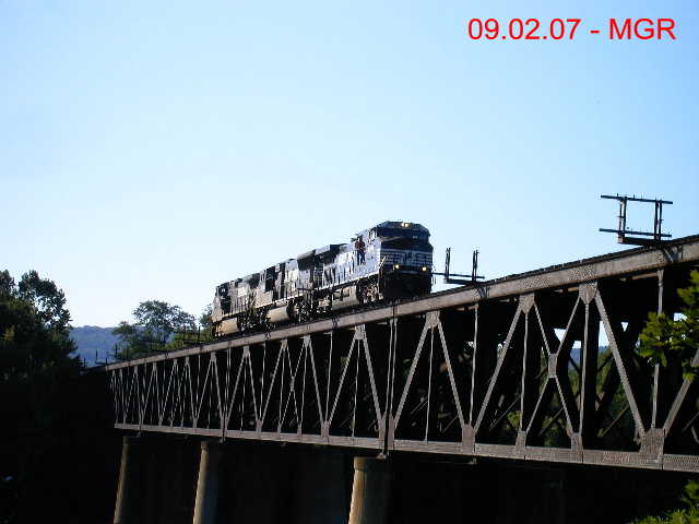 Sightings 09.02.07 / Cripple, Light Move Over Gauntlet