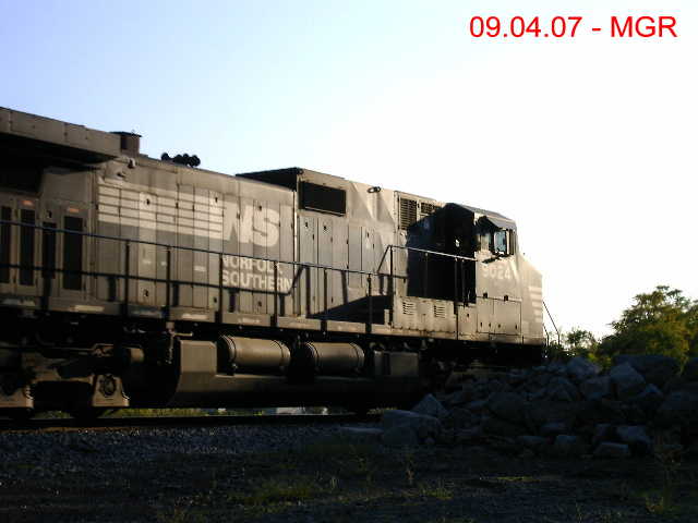 Sightings 09.04.07 / Southbound At Hudson