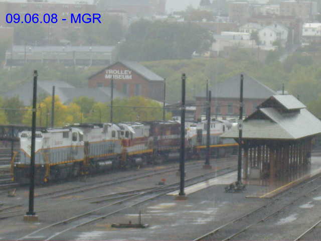 Sightings 09.06.08 / DL in the Rain