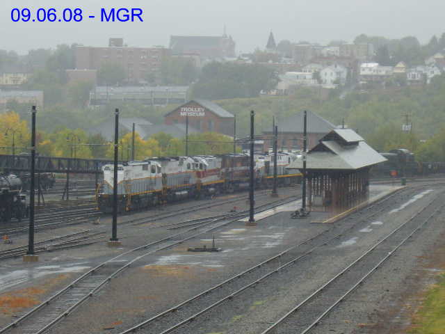 Sightings 09.06.08 / DL in the Rain