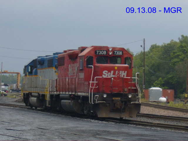 Sightings 09.13.08 / 4 Axle Units at Taylor