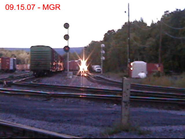 Sightings 09.15.07 / 2 Trains At Taylor