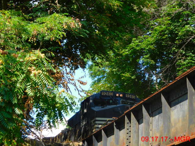 Sightings 09.17.17 /  NS Units On Head Of Train At Luzerne Ave