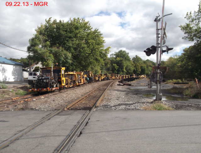 Sightings 09.22.13  /  MOW Equipment at Hudson, PA
