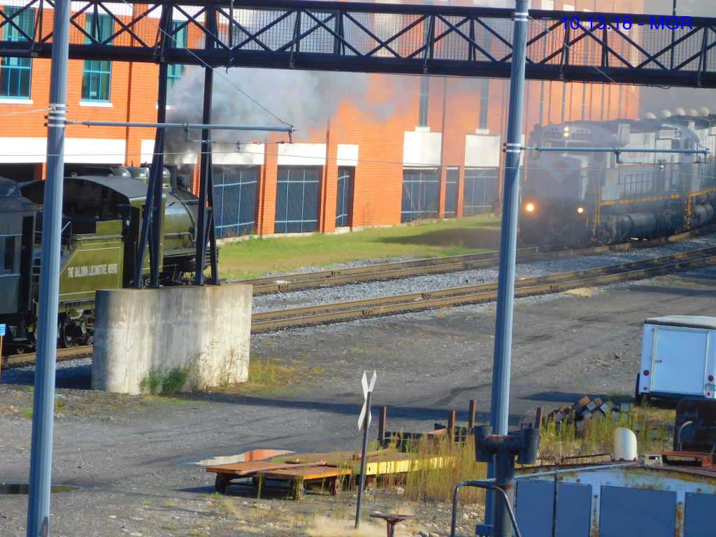 Sightings 10.13.18  /  Meet At Steamtown