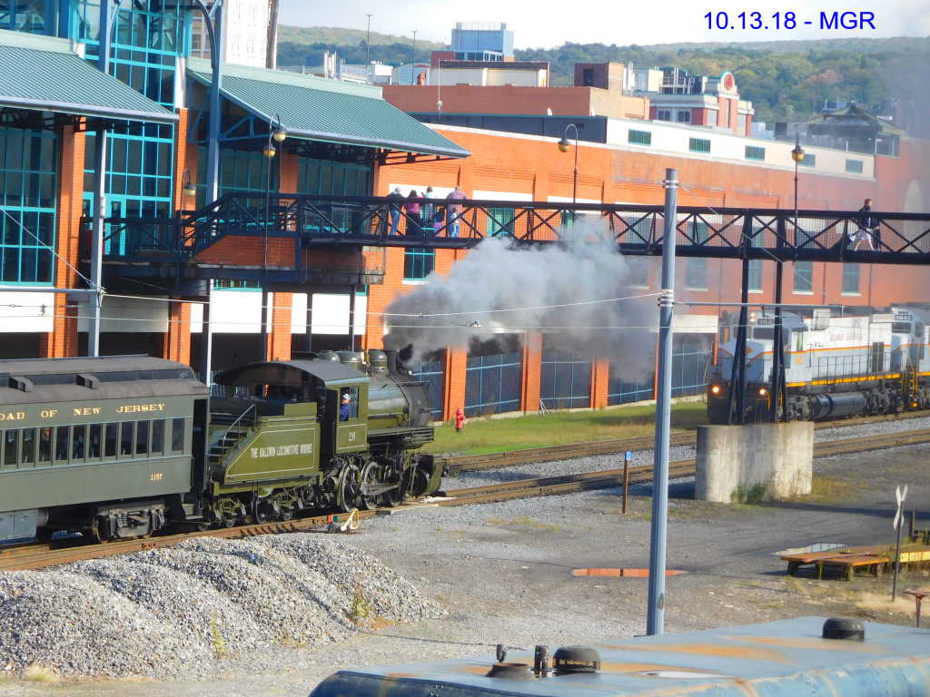 Sightings 10.13.18  /  Meet At Steamtown