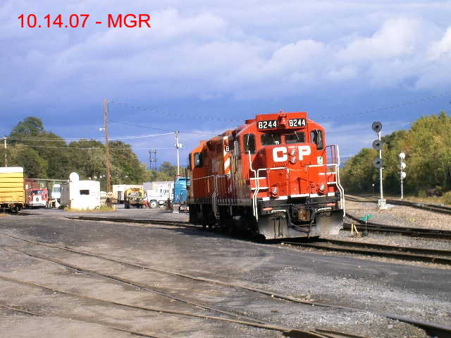 Sightings 10.14.07 / Taylor Yard, CP, R&N