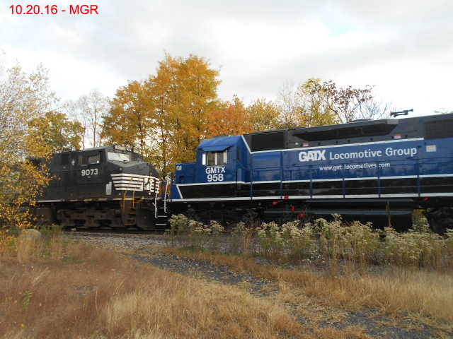 Sightings 10.20.16  /  GATX Slugs At Hudson