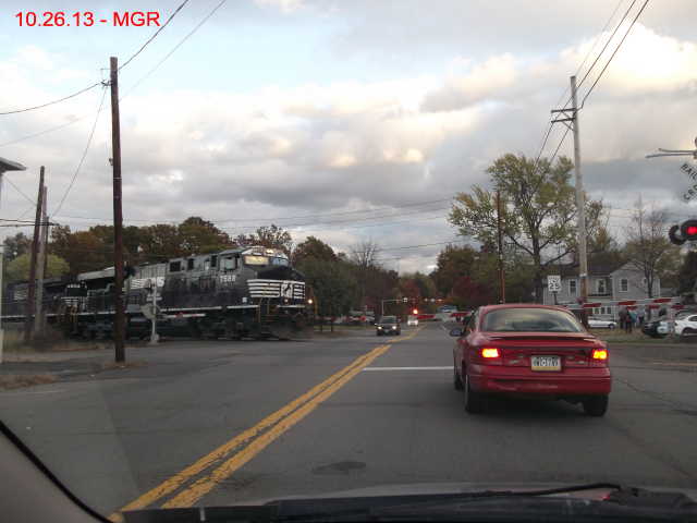 Sightings 10.26.13  /  Southbound at Moosic, PA