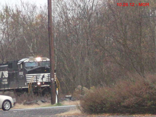Sightings 10.28.12  /  Southbound at Hudson
