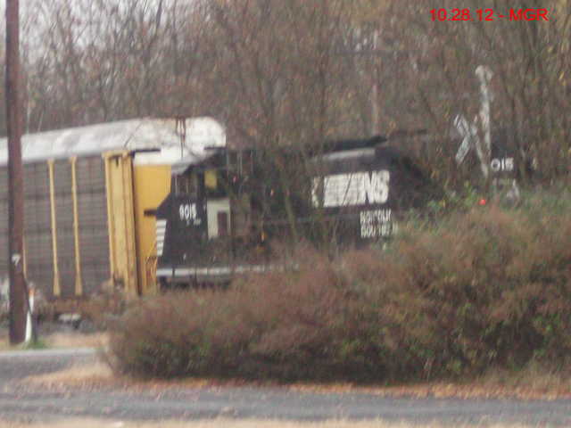 Sightings 10.28.12  /  Southbound at Hudson